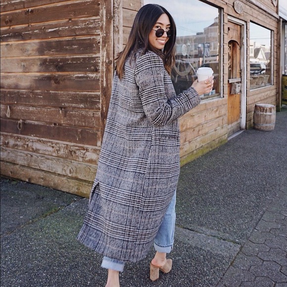 le chateau Jackets & Blazers - Le Chateau Plaid Coat